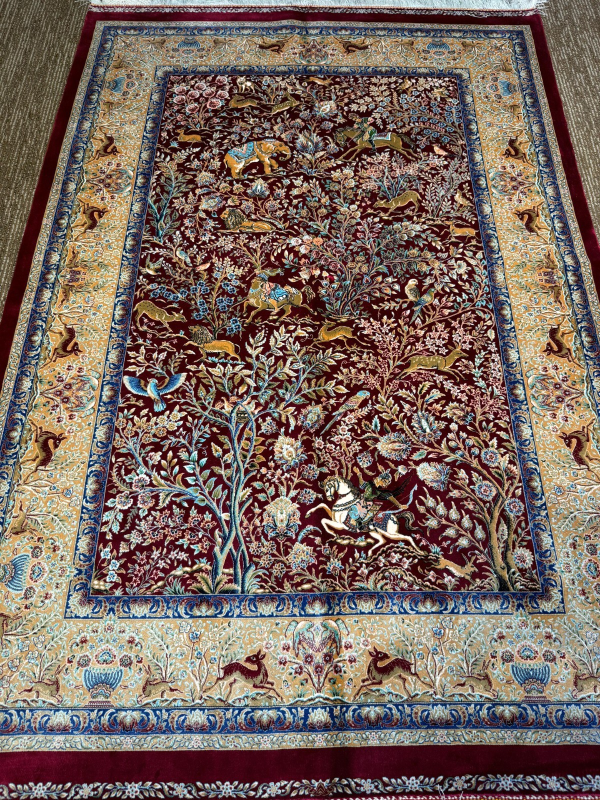 3 x 5 Feet Hunting Pattern Silk Rug, Animal Pictorial, Red Vintage Design gallery