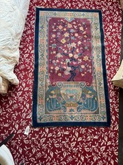 Chinese rug 6’x4′, rectangular, beautiful design
