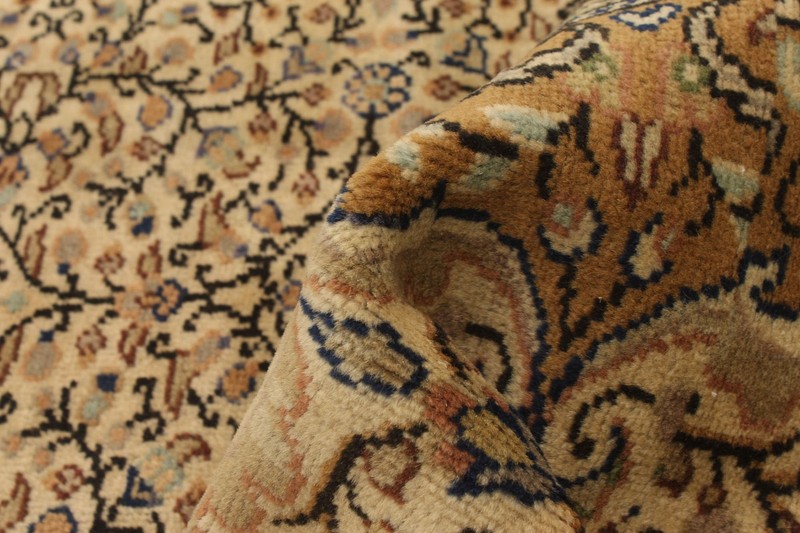 Traditional Vintage Hand-Knotted Area Rug 6'6" x 9'8" Oriental Wool Carpet gallery