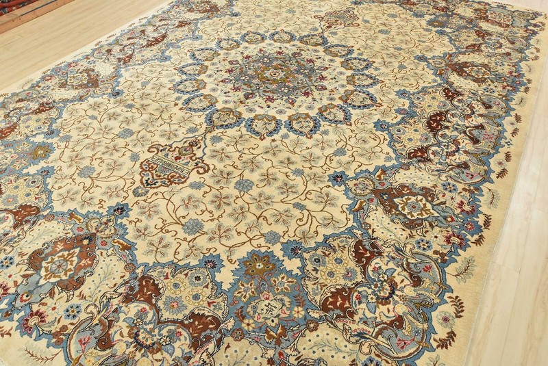 Vintage Oriental Rug 10’2” x 14’1” Ivory Wool Traditional Hand-Knotted Carpet gallery