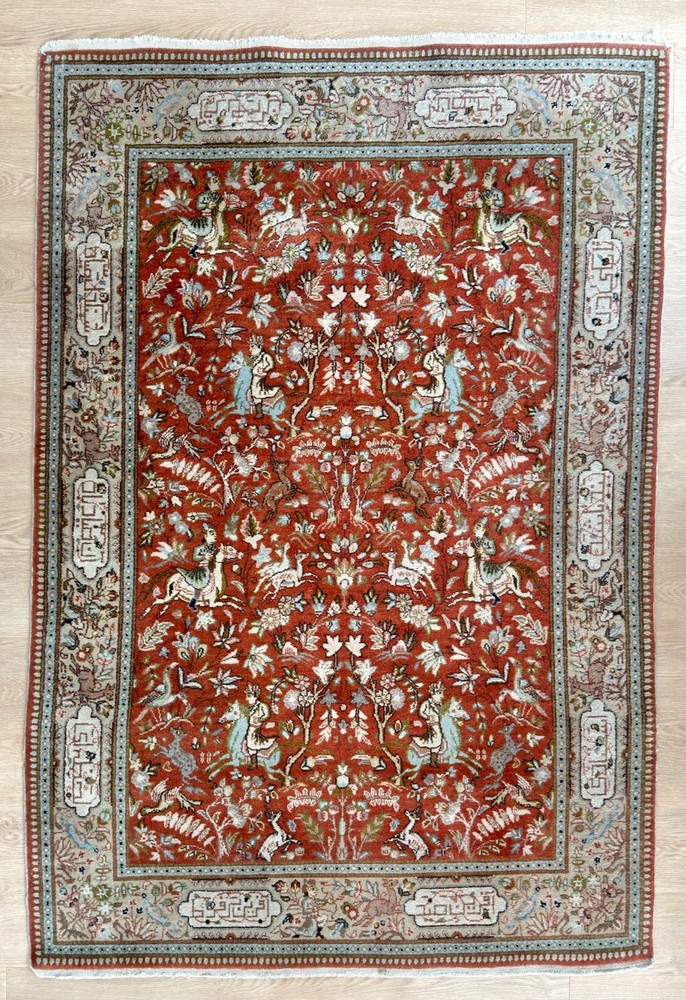 Vintage 1970s Per-sian Ta–briz Hunting Scene Rug 6.5' x 4.5' Hand Knotted Wool