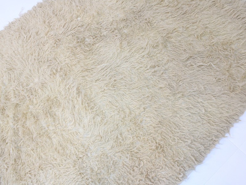 Genuine Sheepskin Area Rug Natural Wool Shag Throw Cream White 4.7x6.2 ft gallery