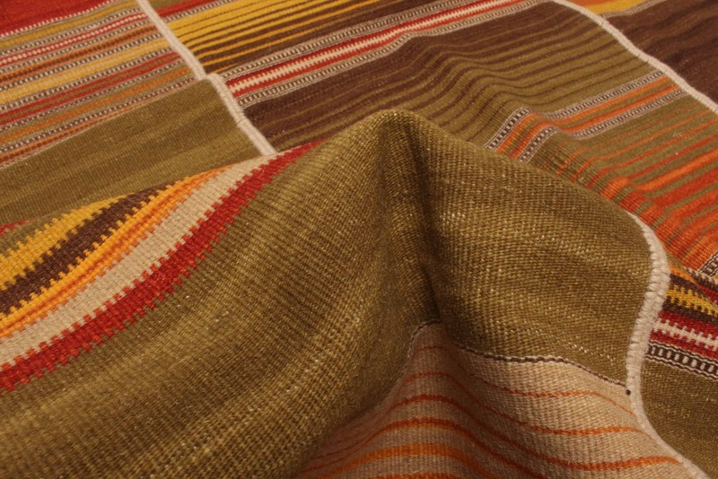 Vintage Hand Woven Area Rug 4'8" x 7'11" Traditional Wool Oriental Carpet gallery