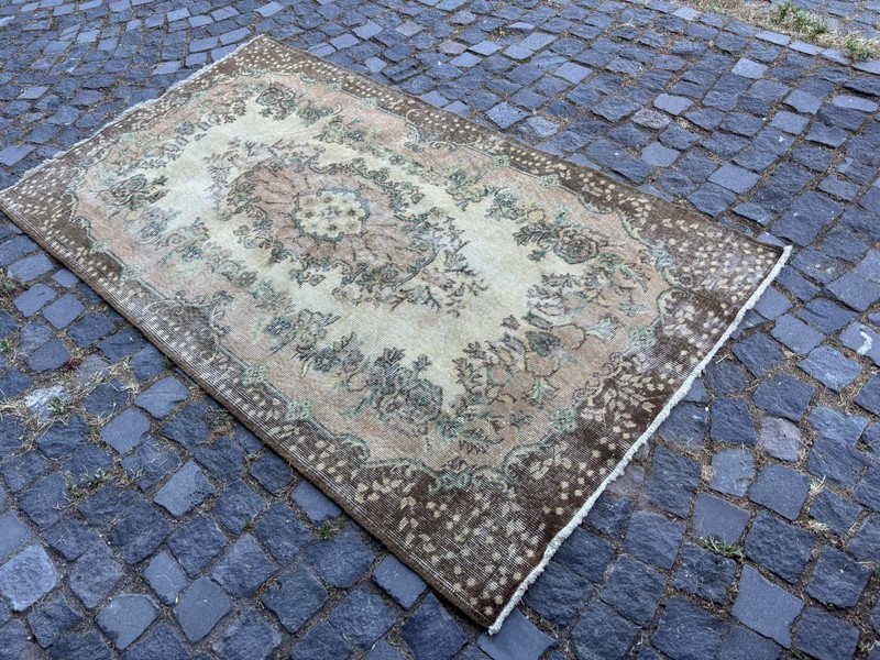 Area rug, Turkish rug, Vintage rug, Handmade rug, Wool rug Carpet | 3,9 x 6,8 ft gallery