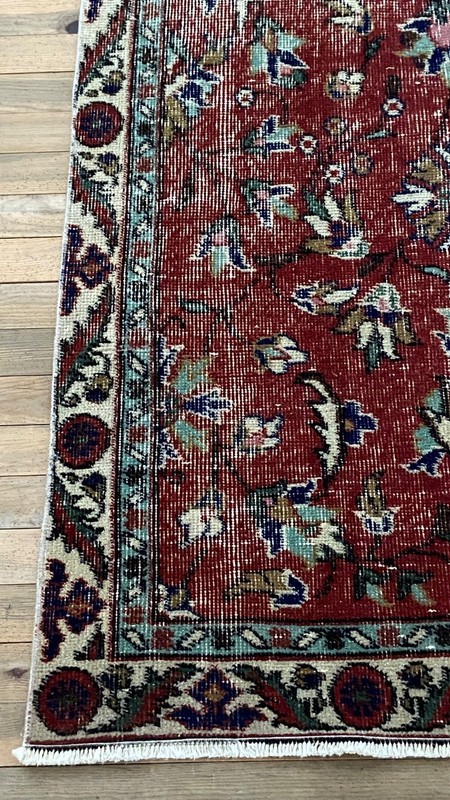 Handmade Red Vintage Oushak Carpet: 3.1x6.6 ft Turkish Floral Pattern Rug gallery