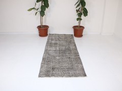 2.6 x 7.3 Feet Handmade Black Turkish Runner Rug – 80 x 223 cm Vintage Wool Hall
