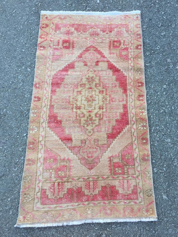 Vintage Turkish Rug 2x3 Fuchsia Pink Hand Knotted Wool Small Accent Oushak Mat gallery