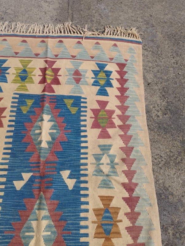 Vintage Handmade Turkish Tribal Wool Kilim Rug Carpet 173x110 cm gallery