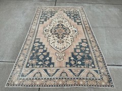 6 x 9 ft Pink Turkish Taspinar 1970s Vintage Hand Knotted All Wool Turkish Rug