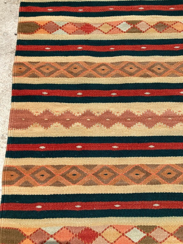 Vintage Traditional Handmade Beautiful Turkish Kilim Floor Rug Carpet 133x72 cm gallery
