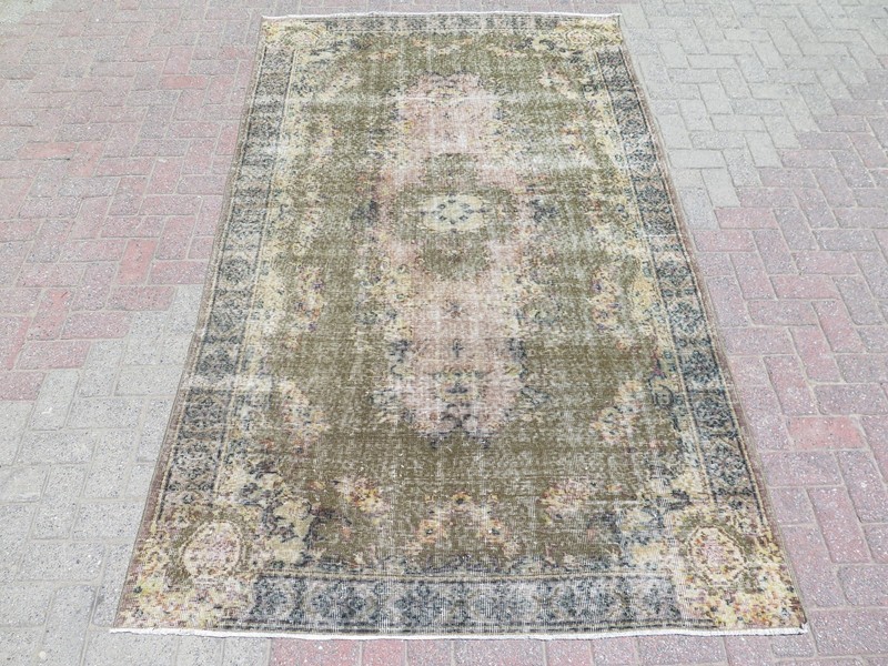 Olive Green Floral Medallion Vintage Turkish Rug, Large Handwoven Kelim 61"x102" gallery