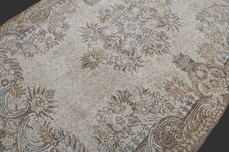 Vintage Turkish Oushak Rug, Beige 6x9 ft, Handmade Wool, Bohemian Anatolian gallery