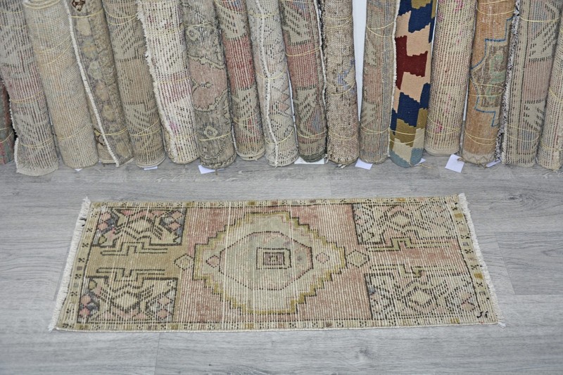 Vintage Turkish Oushak Rug 1'3x3'2 ft, Pink Boho Modern Rug gallery