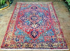 Authentic Antique Hand-Knotted Heriz Rug (235 cm x 310 cm)