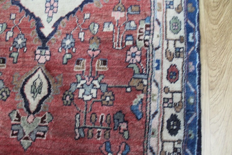 VINTAGE HANDMADE ORIENTAL WOOL RUNNER IN EXCELLENT CONDITION 300 X 95 CM gallery