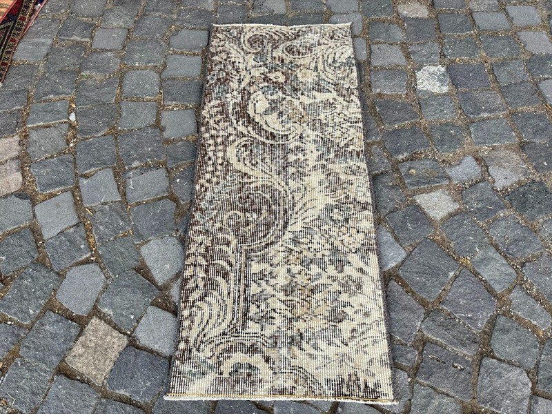 Vintage handmade rug,Turkish small rugs,Bohemian wool rug, Doormats 1,5 x 3,6 ft gallery