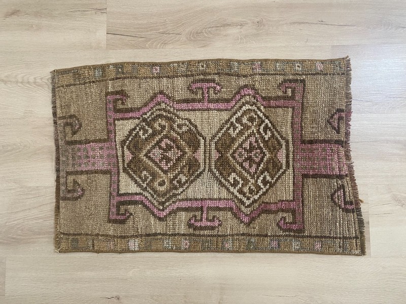 Vintage Turkish Accent Rug 1.7x2.6 Ft Handmade Wool Entryway Area Rug Decor gallery