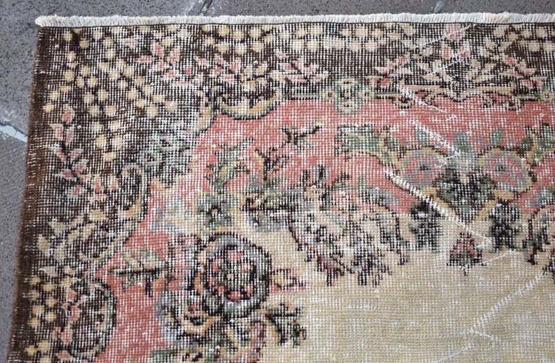 Turkish Rug 46'' x 82'' Vintage Muted Dye Oushak Rug Hand-knotted Wool Rug gallery