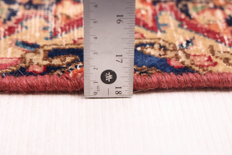 Vintage 4'9" x 7'7" Traditional Hand Knotted Vegetable Dye Wool Area Rug gallery