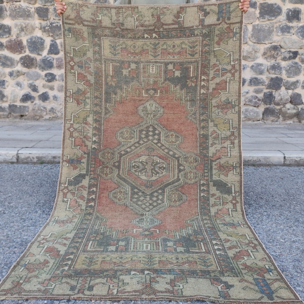 Turkish Area Anatolian Rug 3.87 x 6.89 ft , 4x7 Worn Handmade 118 x 210 cm