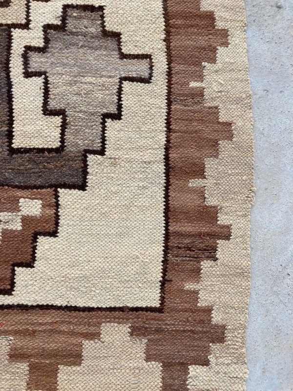 Vintage Handmade Peruvian Pictorial Kilim Rug 161x110 cm gallery