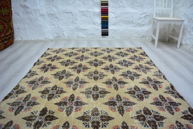 Beige Vintage Oushak Carpet, 4.6x8ft, Antique Turkish Rug, Floral Handmade Rug, gallery