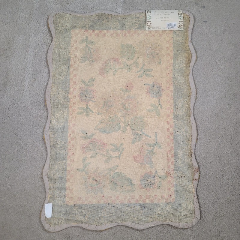 Vintage C & F Enterprises Handmade Hooked Rug Wool Flowers Floral 2' x 3' gallery