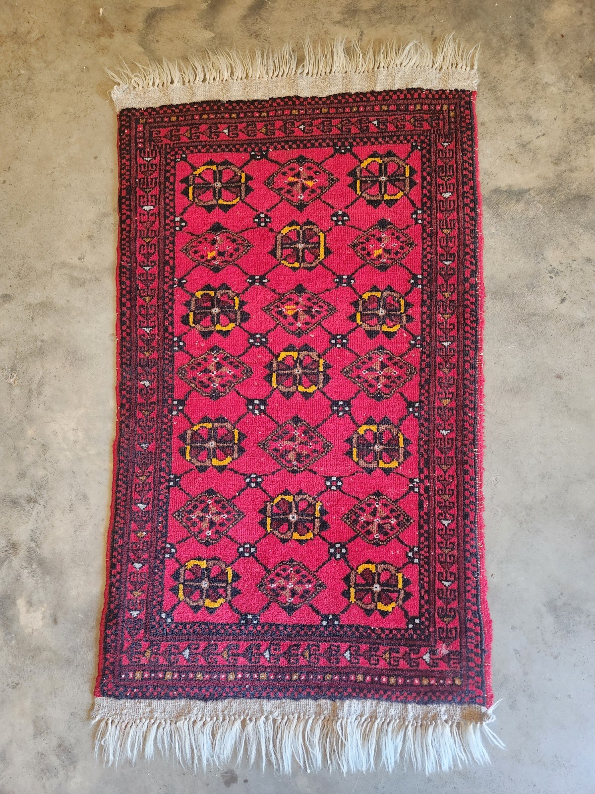 Vintage Red Medallion Hand Knotted Wool Rug gallery
