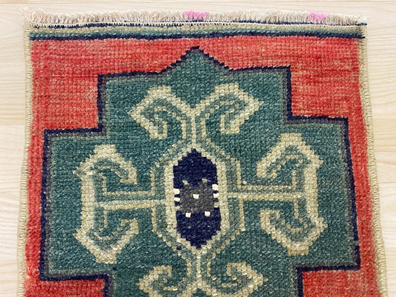 Antique Turkish Rug 1.2x2.8 ft Vintage Red Green Oushak Small Wool Tribal Mat gallery