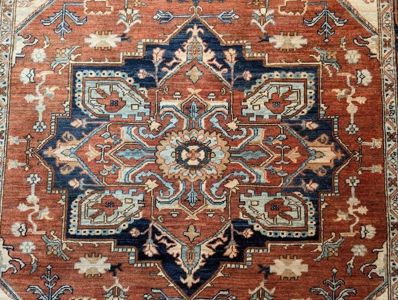 Turkish Heriz Serapi Rug 6x9, Geometric Medallion, Terracotta and Navy Blue gallery