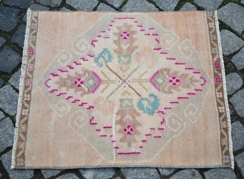 Turkish Rug 25'' x 28'' Anatolian Hand Knotted Oushak Rug Muted Dye Small Rug gallery