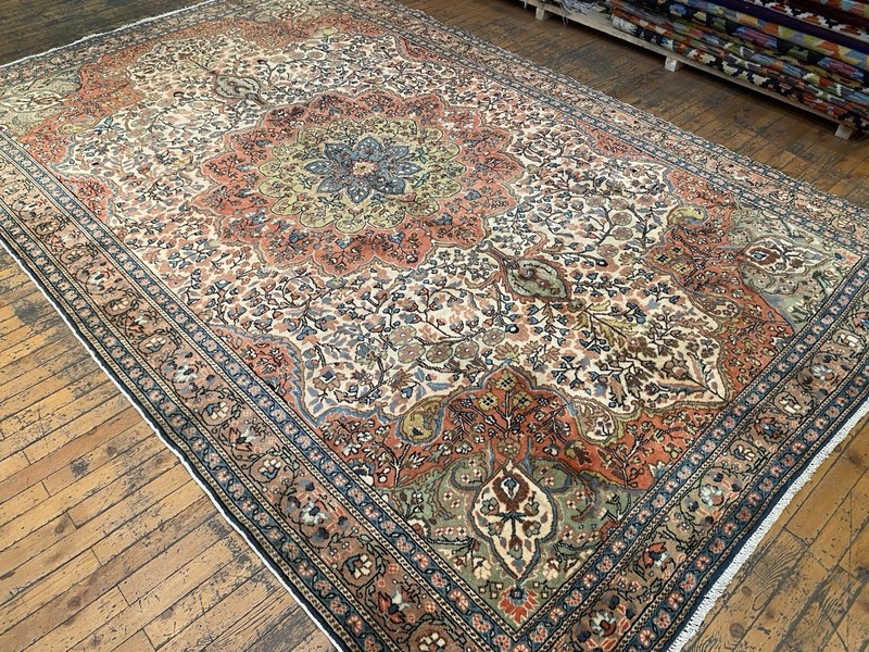 Unique Antique 1940-1950's Natural Dye Wool Pile High-End Kayser Rug 6'7”x9’7” gallery