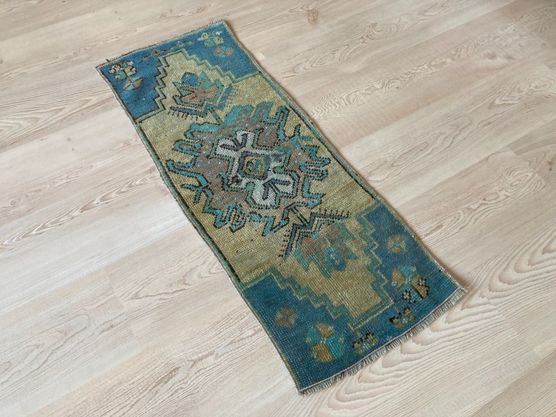 Small Yellow rug, Turkish rug, Vintage Rug, Handmade rug, Doormat, 1.2 x 3.1 ft gallery