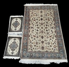 ANTIQUE KASHMIRI CARPET. WOOL AND SILK OR VISCOSE. APPROX. 100 KNOTS-CM2.190X125