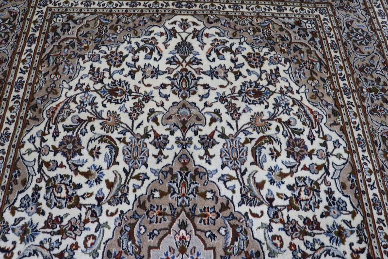 Fine Oriental Rug 288x196cm Hand Knotted Wool Carpet Cream Medallion gallery