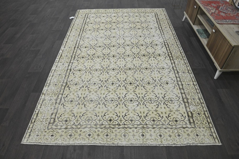 Oushak 5x8,Turkish Rug,vintage,anatolian,BEIGE,kilim,Bohemian,handmade,wool