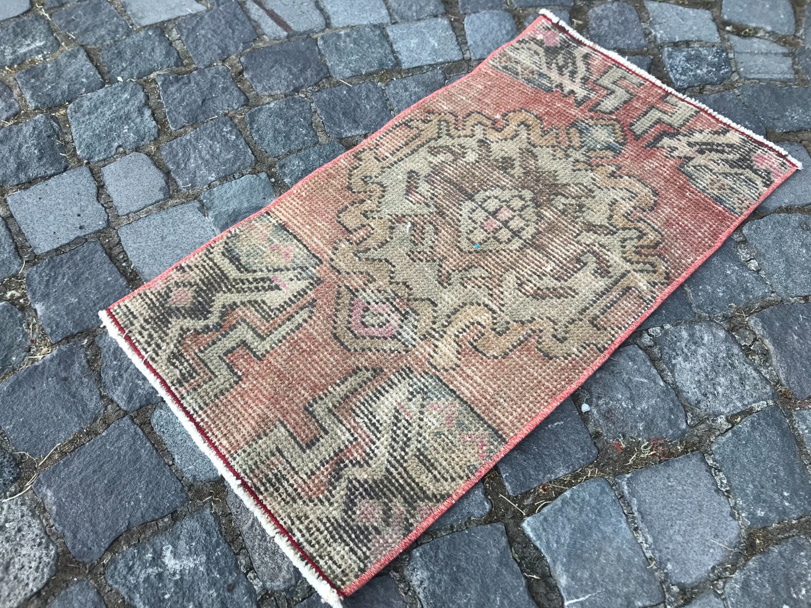 Bath Mat Rug, Oushak Kilim Rug, Turkish Vintage Rug, Home Decor Rug 1,3 x 2,3 ft gallery