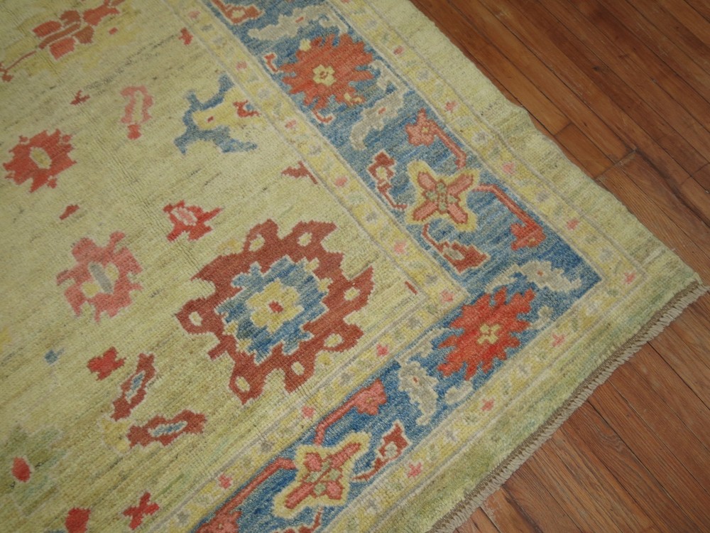 Modern Turkish Oushak Ushak Rug Size 8'5''x8'7''