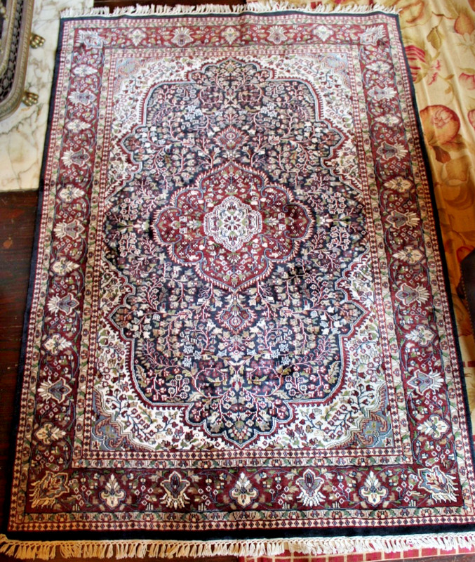Vtg Oriental SILK Rug, Floral Medallion Design, Hand Knotted, 5'x7', EUC! gallery