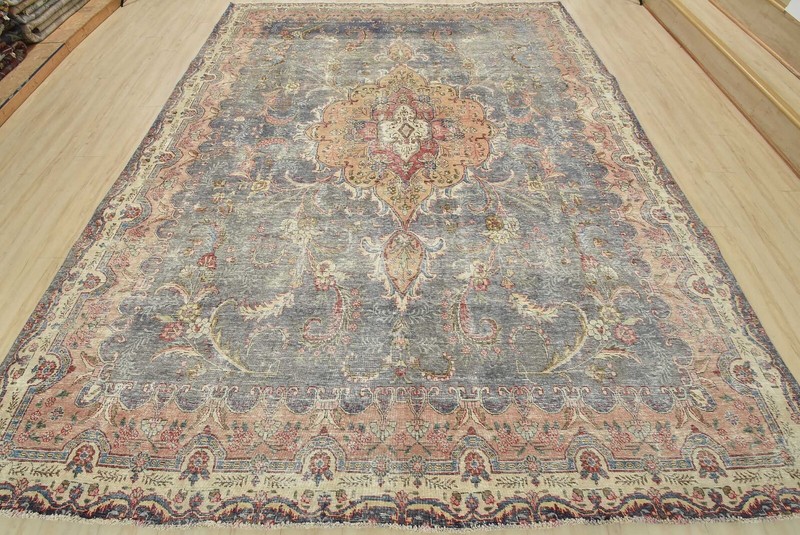 Vintage Anatolia 9’11” x 12’6” Blue Distressed Wool Hand-Knotted Oriental Rug gallery
