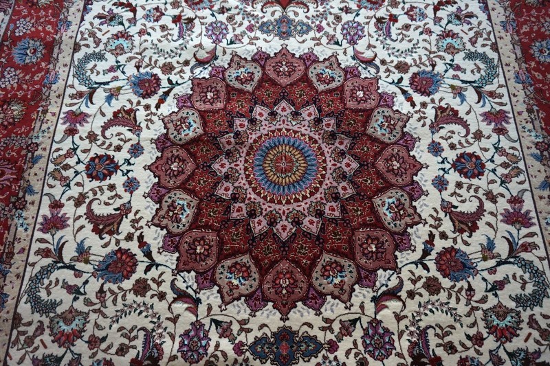 HANDMADE TABRIIZ WOOL WITH SILK HIGLIGHT,300 KPSI 6'6"x9'8" gallery