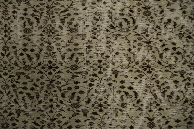 Vintage-Inspired Distressed Vintage Turkish Rug 6x9 Hand-knotted Wool Anatolian gallery