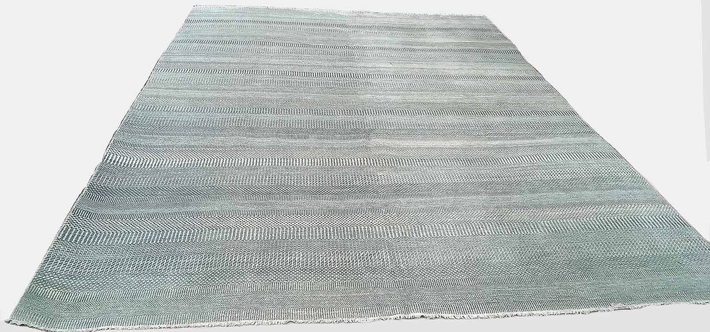 Hand-knotted Wool Rug proximally 9' x 12'