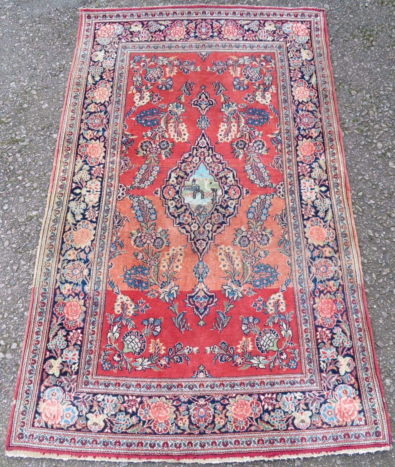 Antique K*a*s*h*a*n Pictorial Rug. 166cm X 104cm gallery