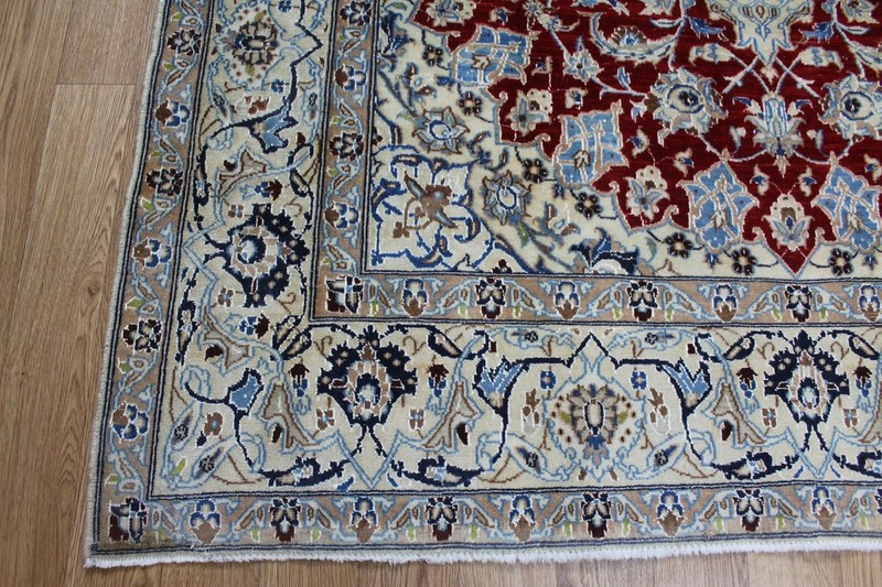 FINE HANDMADE NAIN WOOL AND SILK WITH FINE FLORAL DESIGN 255 x 150 CM gallery