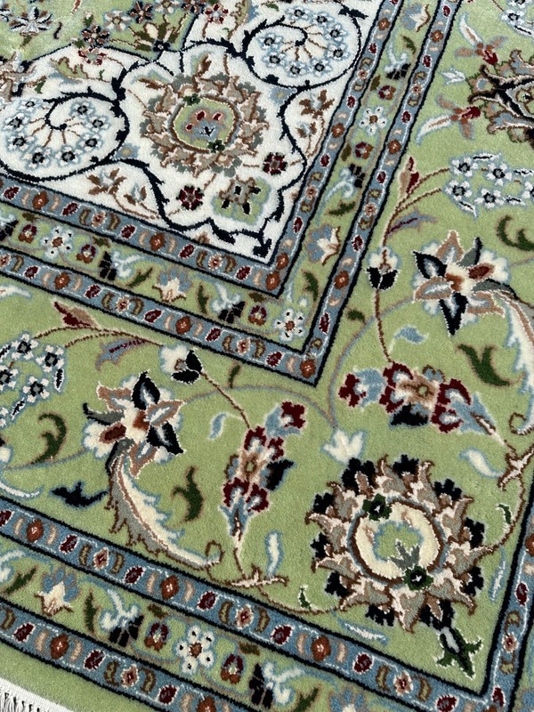 New Fine Quality Pear Green Oriental Rug Handmade in India, Silk & Wool, 9'x12' gallery