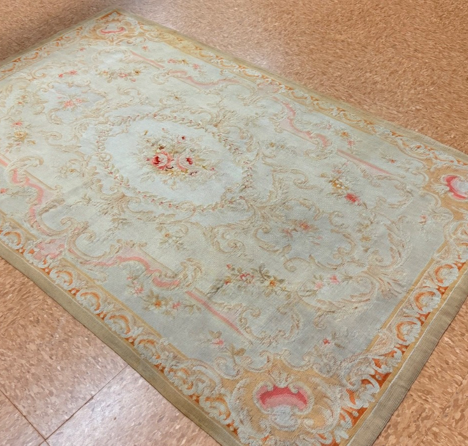 antique French Aubusson carpet 4 x 6.3 excellent condition gallery