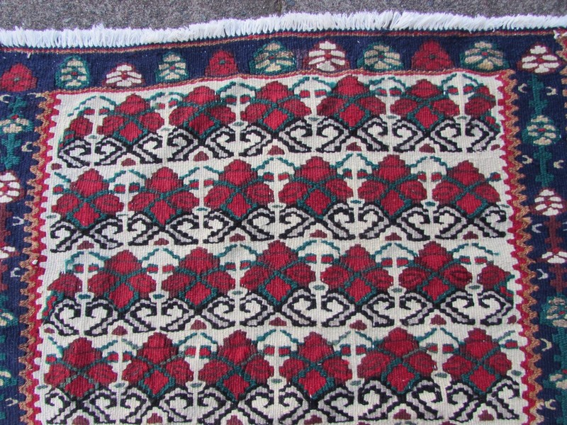Fine Vintage Traditional Hand Made Oriental Wool White Red Small Kilim 86x68cm gallery