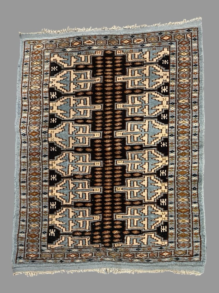 Vintage Antique Hand Knotted Oriental Scatter Throw Rug 25" x 32"