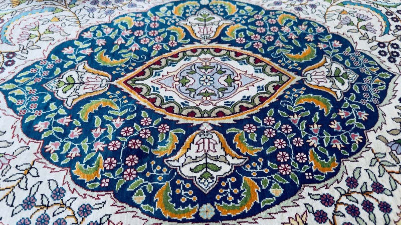 Authenntic-100% Hereke Silk Rug 3x5ft Vintage Luxury Rug 80 RAJ gallery